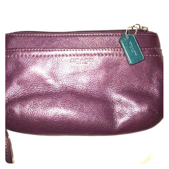 Pretty Purple Coach Wristlet - Picture 1 of 4